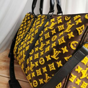 Сумка Louis Vuitton KEEPALL TRAINGLE