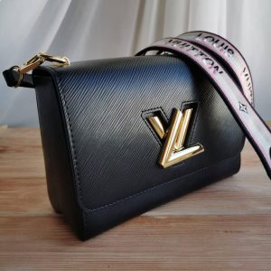 Сумка Louis Vuitton Twist MM