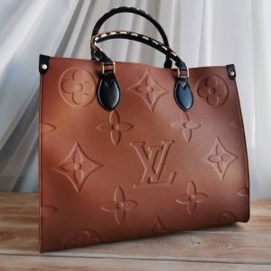 Сумка Louis Vuitton Onthego MM