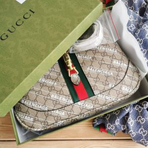 Сумка коллаборация Gucci Jackie и Balenciaga