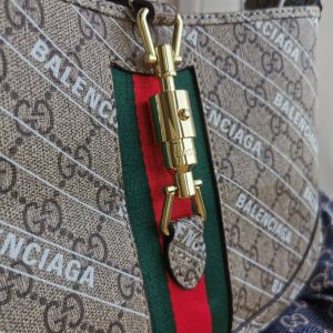 Сумка коллаборация Gucci Jackie и Balenciaga