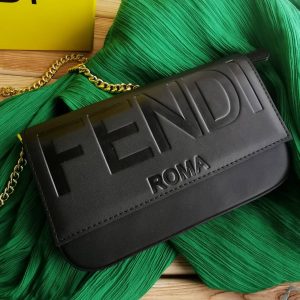 Клатч Fendi