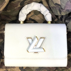 Сумка Louis Vuitton TWIST MM