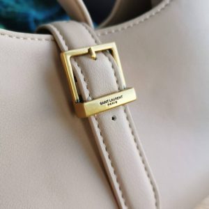 СумкаYves Saint Laurent  Fermoir