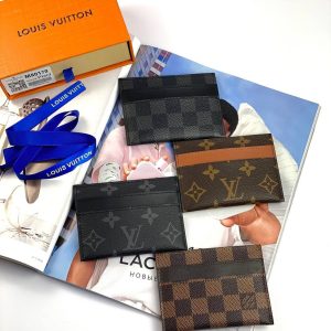 Визитница Louis Vuitton