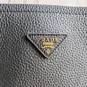 Сумка Prada