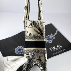 Сумка Dior Book Tote