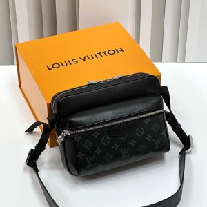 Сумка Louis Vuitton Outdoor