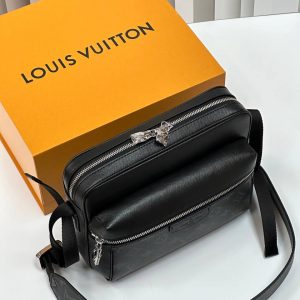 Сумка Louis Vuitton Outdoor