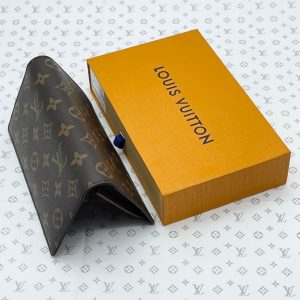 Кошелек Louis Vuitton Brazza