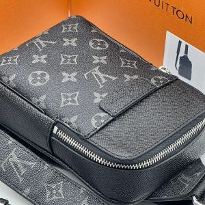 Сумка Louis Vuitton Outdoor