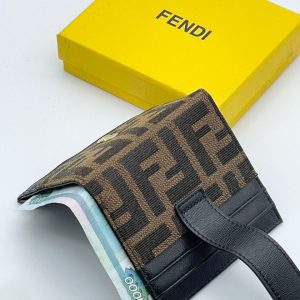 Кошелек️ Fendi