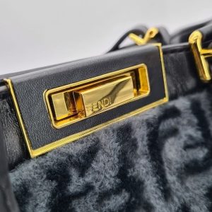 Сумка Fendi Peekaboo