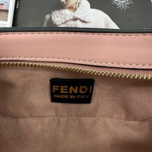 Сумка Fendi O’Lock Swing