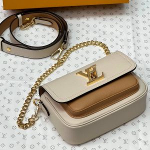 Сумка Louis Vuitton Lockme Tender