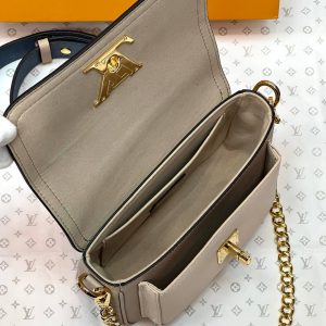 Сумка Louis Vuitton Lockme Tender