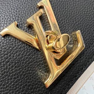 Сумка Louis Vuitton Lockme Tender