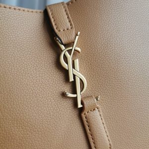 Сумка Yves Saint Laurent Hobo