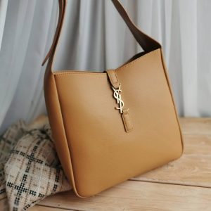 Сумка Yves Saint Laurent Hobo