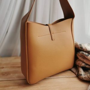 Сумка Yves Saint Laurent Hobo