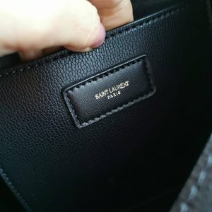 Сумка Yves Saint Laurent Hobo