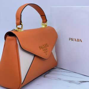 Сумка Prada