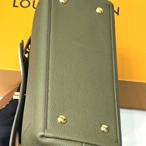 Сумка Louis Vuitton Lockme Ever MM