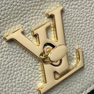 Сумка Louis Vuitton Lockme Ever MM