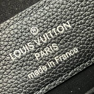 Сумка Louis Vuitton Lockme Ever MM