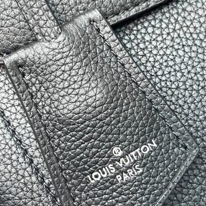 Сумка Louis Vuitton Lockme Ever MM