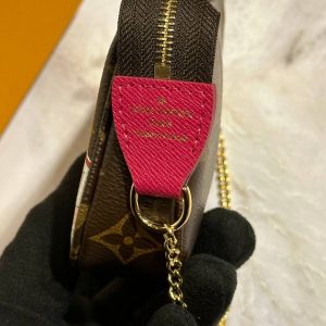 Клатч Louis Vuitton Mini Pochette