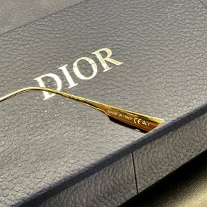 Солнцезащитные очки Dior