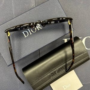 Солнцезащитные очки Dior