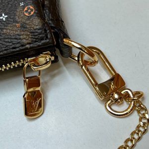 Клатч Louis Vuitton Mini Pochette