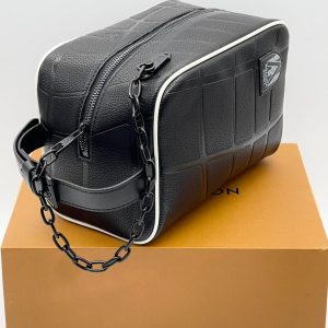 Несессер Louis Vuitton Dopp Kit