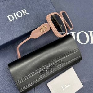 Солнцезащитные очки Dior