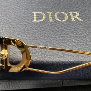 Солнцезащитные очки Dior