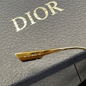 Солнцезащитные очки Dior