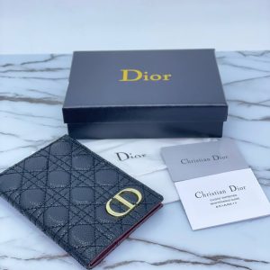 Обложка для паспорта Dior