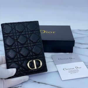 Обложка для паспорта Dior