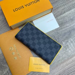 Кошелек Louis Vuitton Brazza