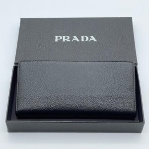 Бумажник Prada