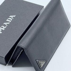 Бумажник Prada