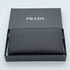 Кошелек Prada