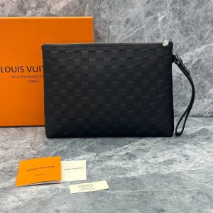 Клатч Louis Vuitton Voyage