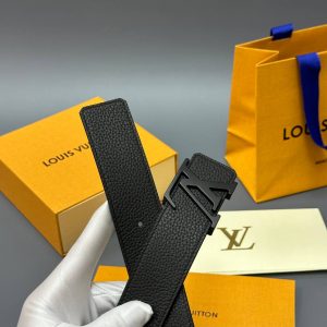 Ремень Louis Vuitton Initials