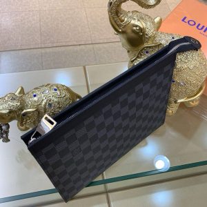 Клатч Louis Vuitton