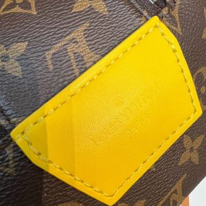 Косметичка Louis Vuitton Dopp Kit