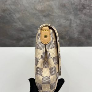 Сумка Louis Vuitton Favorite