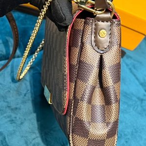 Сумка Louis Vuitton Favorite